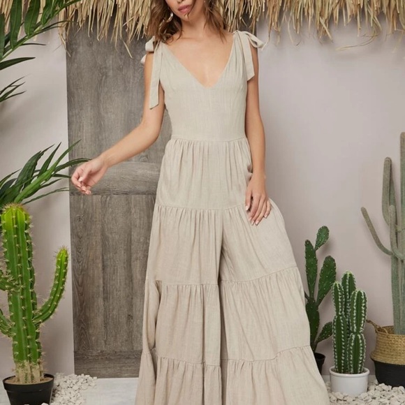 SHEIN pant romper cute one worn once. - Picture 5 of 9